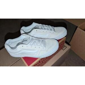 Women's Cauldron vans size 7 new in box